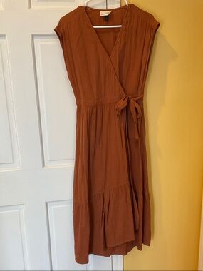 Universal thread Rust Wrap Midi Dress - Women, size XS.